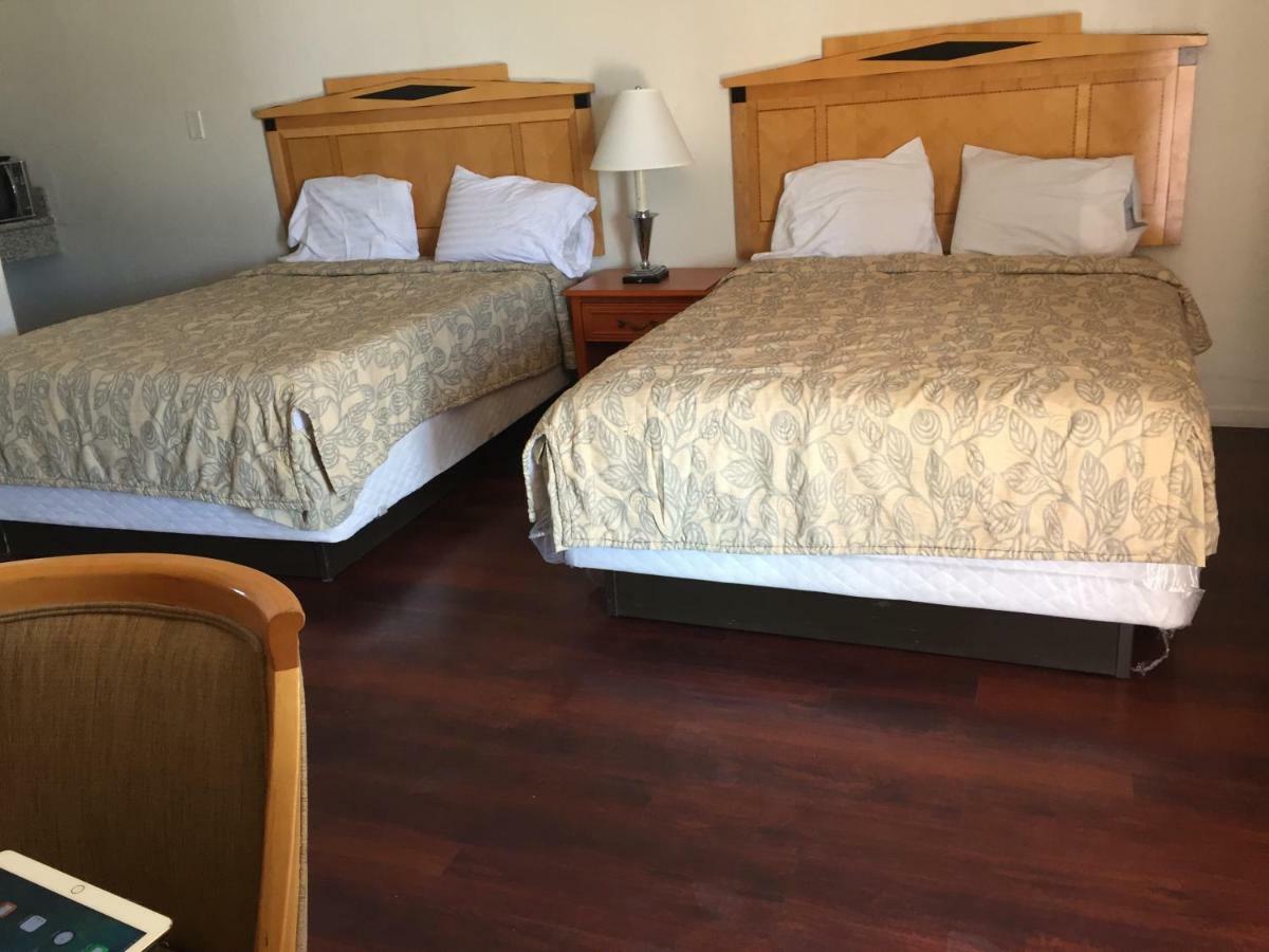 River Valley Inn Needles Eksteriør billede