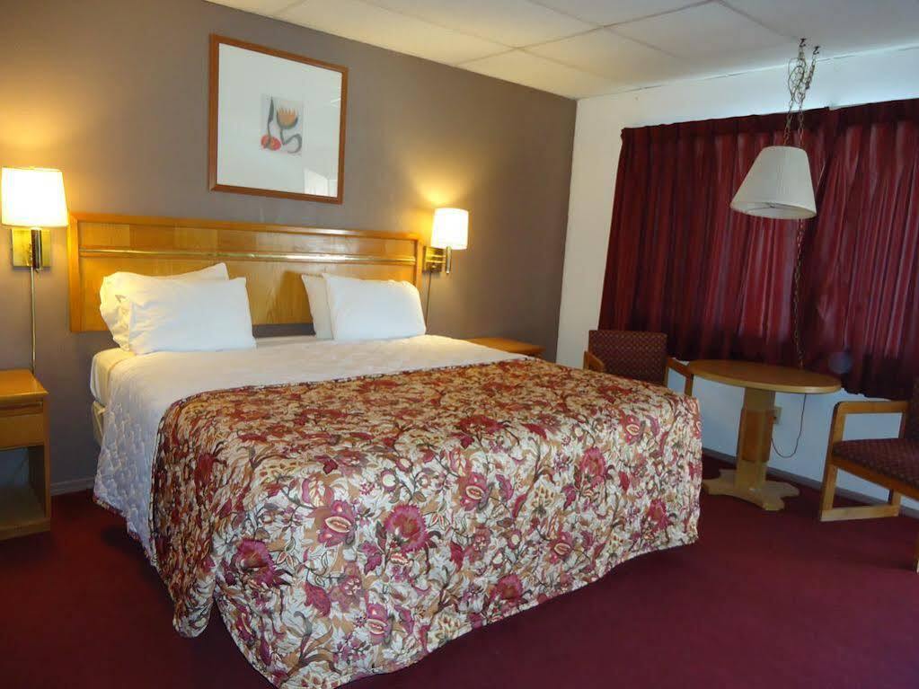 River Valley Inn Needles Eksteriør billede